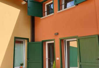 La Corte del Sant Orsola has Balcony rooms