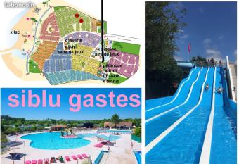 La r  serve 92 has rooms with a private hot tub