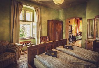 Apartm  ny   .p. 9 has Balcony rooms