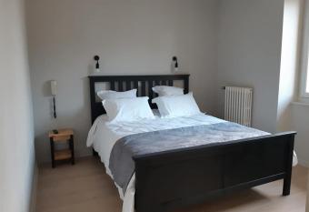 LE HAYLTON has Balcony rooms