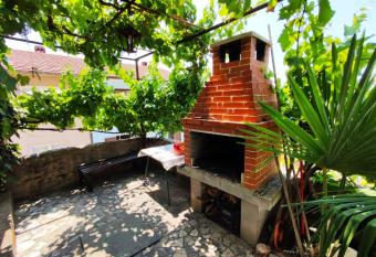 Apartmani David has Balcony rooms