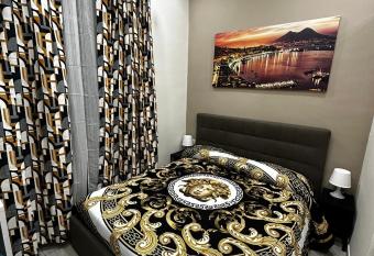 Hotel B&B Spaccanapoli allows 18 year olds to book a room