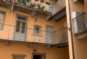 Borgo Pignolo 49 allows 18 year olds to book a room