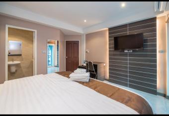 Tuk   s Sports Bar allows 18 year olds to book a room