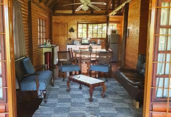 Cozy Wood Cabin allows 18 year olds to book a room