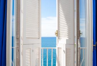 Donna Giulia has Balcony rooms