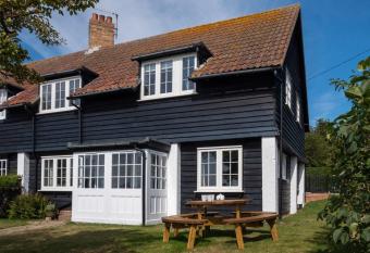 5 The Haven has Balcony rooms