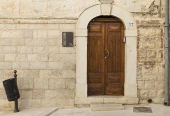 B&B Del Corso has Balcony rooms