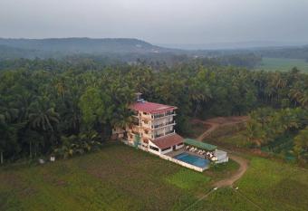 Shivam bnb, Private Rooms and Tent has Balcony rooms