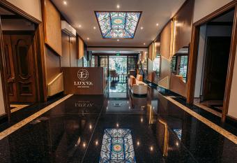 Luxva Hotel Boutique has Balcony rooms