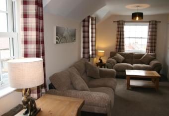 Hawthorn in Crayke YO61 4TE has Balcony rooms