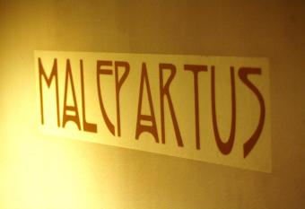MALEPARTUS has Balcony rooms