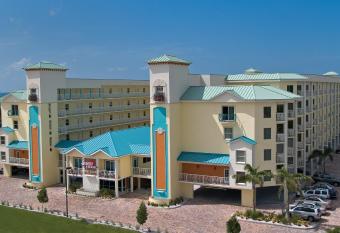 Sunset Vistas Two Bedroom Beachfront Suites has Balcony rooms