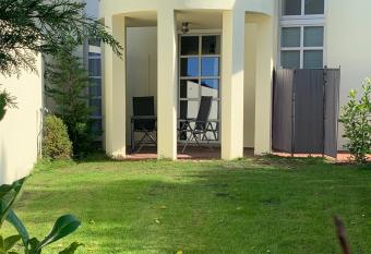 Park-Lodge Am Rohrbusch allows 18 year olds to book a room