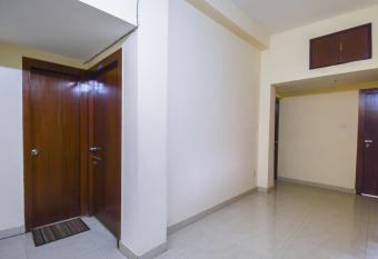 Super OYO HOTEL SAMANTA allows 18 year olds to book a room