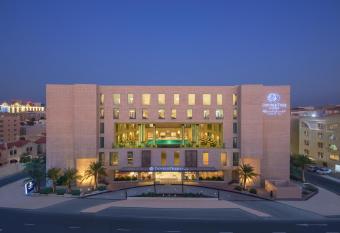 Doubletree By Hilton Doha - Al Sadd allows 18 year olds to book a room