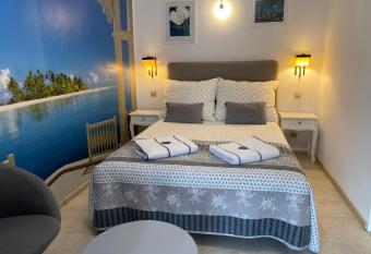 Willa nad So     guest house allows 18 year olds to book a room