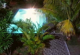 Aux plaisirs de la vie allows 18 year olds to book a room