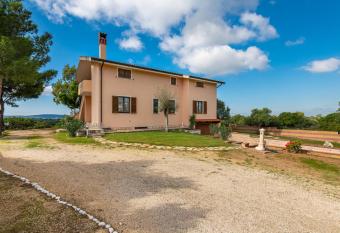 Casa Vacanza Culurgionis has Balcony rooms