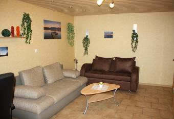 Monteur-/und Ferienwohnung Diehl has Balcony rooms