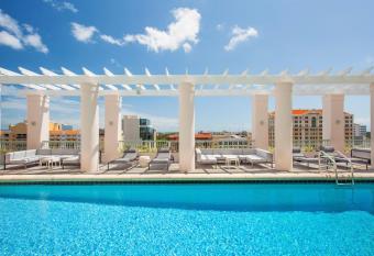 Hotel Colonnade Coral Gables, Autograph Collection has Balcony rooms