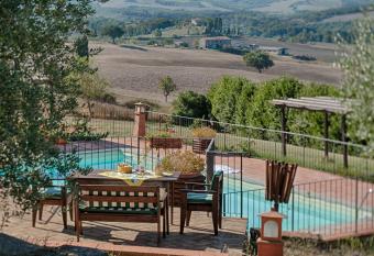 Podere La Ciabatta has Balcony rooms