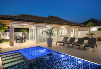 Orchid Paradise Homes 325 allows 18 year olds to book a room