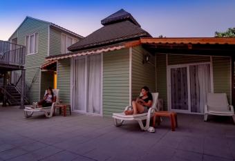 AS  A JUN  OR OTEL has Balcony rooms