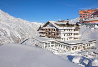 Hotel Angerer Alm has Balcony rooms