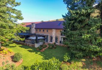 W6 Whiskey Creek has Balcony rooms