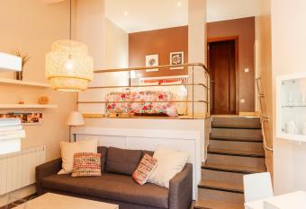 Estudio Camino de Rodeira, en Playa de Rodeira, Cangas allows 18 year olds to book a room