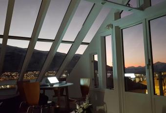 Glass roof private loft in Troms   allows 18 year olds to book a room