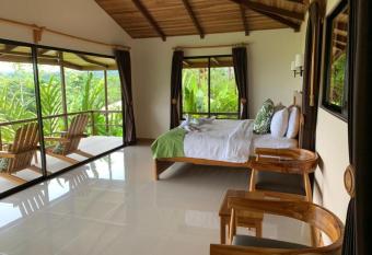 Drake Bay Greenleaf has Balcony rooms