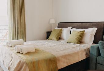 Best House, Nirvana II, Patra has Balcony rooms