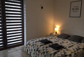 Studio Fibra Macchiato allows 18 year olds to book a room