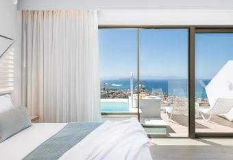 Lagon Life Spirit Boutique Hotel - Adults Only allows 18 year olds to book a room