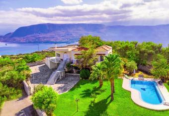 Villa Afroditi has Balcony rooms