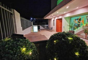 Casa Lomas allows 18 year olds to book a room