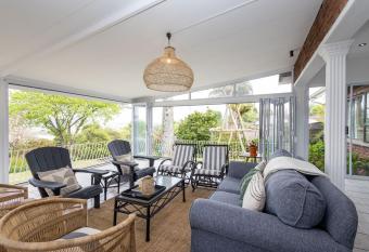 Bergview Apartments has Balcony rooms