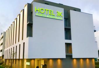 Hotel 3K Porto Aeroporto allows 18 year olds to book a room