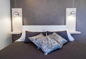 Terra e Stelle Luxury Suites has Balcony rooms