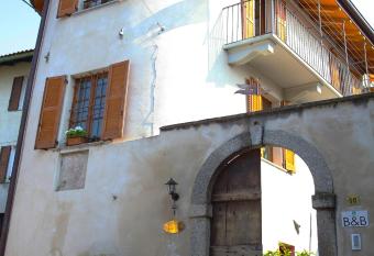 B&B Contrada Lunga has Balcony rooms