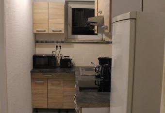 Zimmer sucht bewohner has Balcony rooms