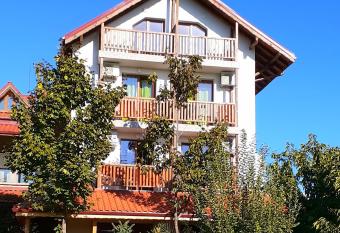                                                   allows 18 year olds to book a room