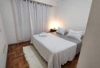 Casa Azcu  naga - Parque - Zona comercial - Aerop 15 min allows 18 year olds to book a room