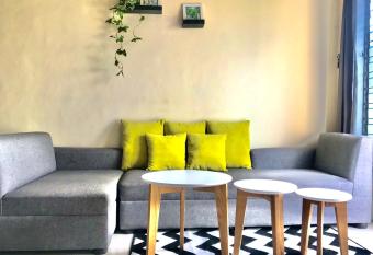 Villa Batu Keluarga NN has Balcony rooms