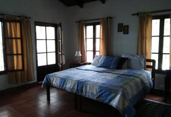 Villa Poinsettia allows 18 year olds to book a room