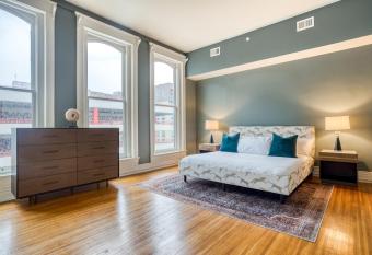Mint House Louisville - 4th Street allows 18 year olds to book a room