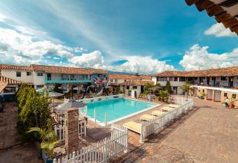 Selina Villa De Leyva allows 18 year olds to book a room