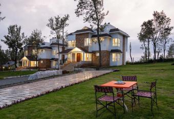 StayVista at Villa Sullivan allows 18 year olds to book a room